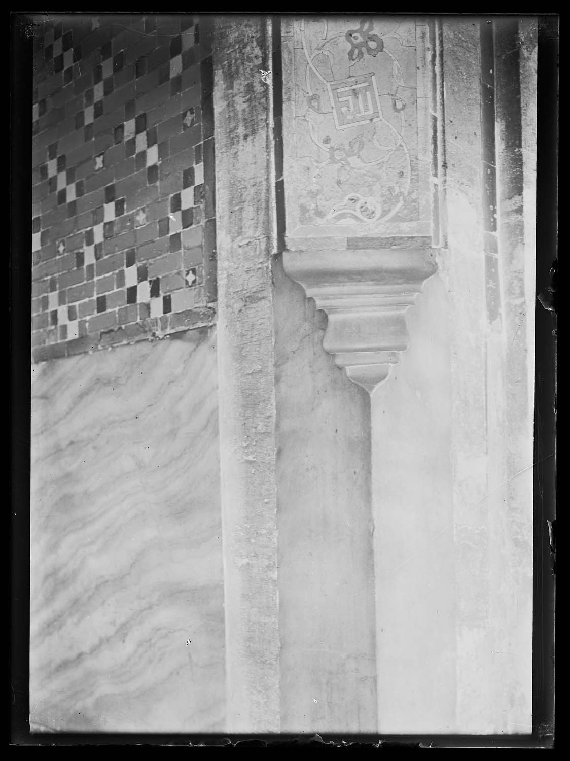 Détail des carreaux du vestibule